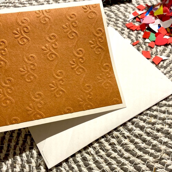 Set of Brown & White embossed cards w/envelopes - Picture 3 of 6